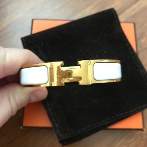 100% Authentic Clic H bracelet